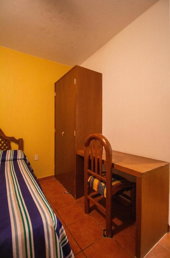 Hotel Degollado Екстер'єр фото